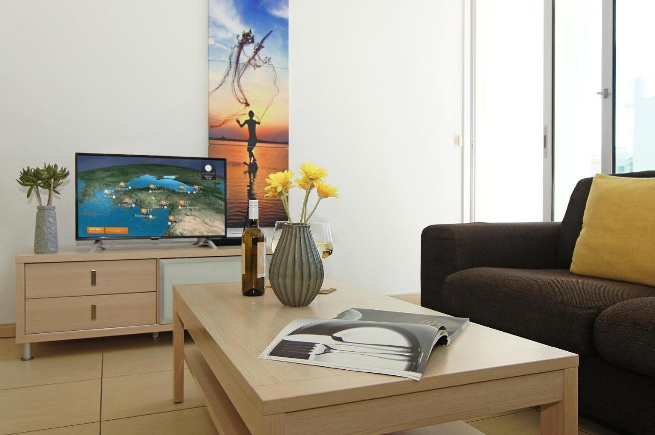 Calypso - Coralli Beachfront Apartment Protaras Dış mekan fotoğraf
