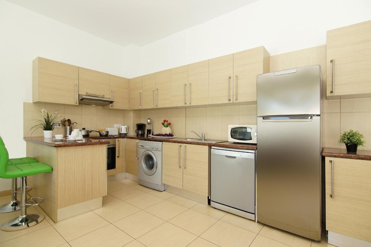 Calypso - Coralli Beachfront Apartment Protaras Dış mekan fotoğraf