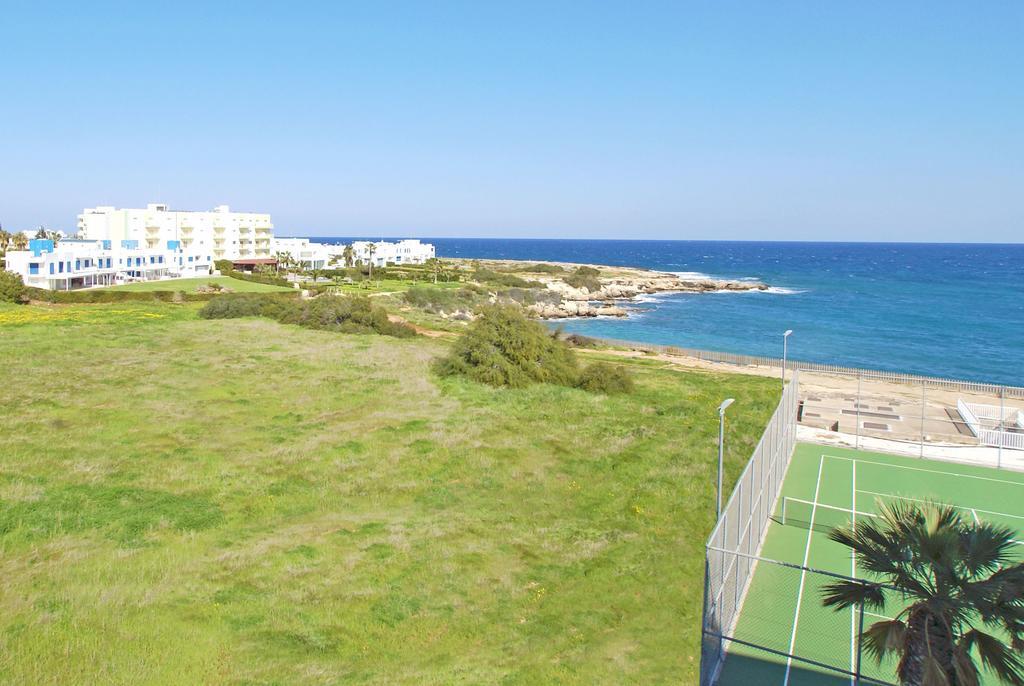 Calypso - Coralli Beachfront Apartment Protaras Dış mekan fotoğraf